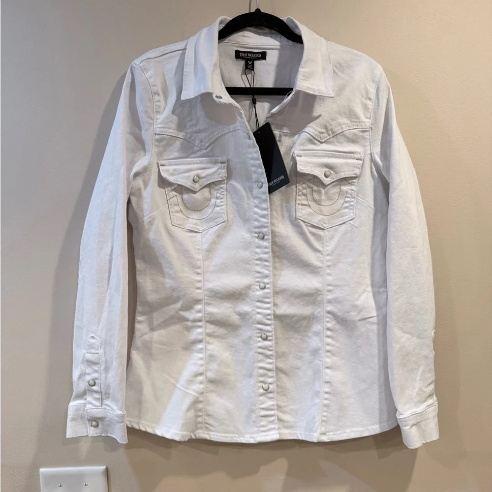🔥True Religion Women’s White Denim Blouse with Button Details Size L🔥